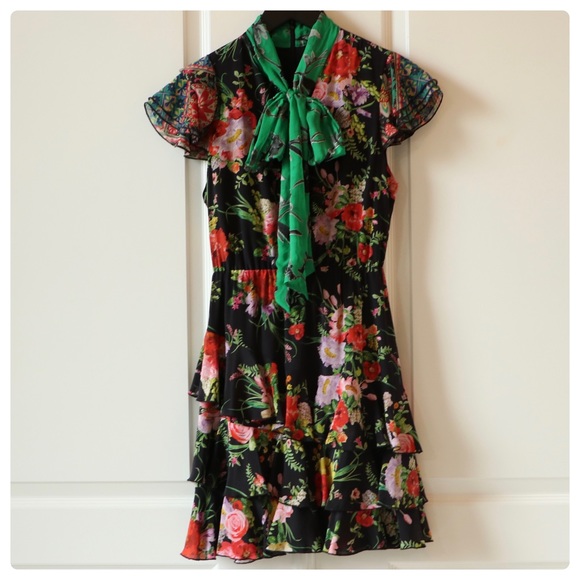ALICE + OLIVIA Lessie Tiered Floral Tie-Neck Dress - Picture 8 of 10